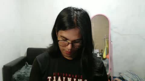 Snapshot of blackpinayts chatting on December 2024 06:41:02 PM Ellez online show from December 2024 06:41:02 PM