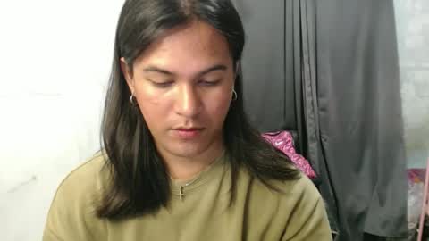 Ellez online show from December 2025 06:27:01 PM