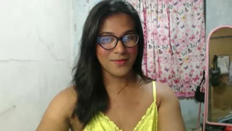 Ellez online show from March 2026 06:48:01 PM