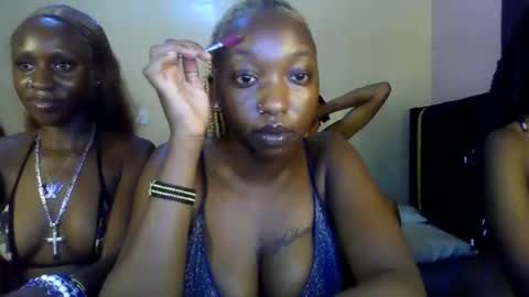 Snapshot of blackqueen2030_ chatting on May 2026 06:08:01 AM blackqueen2030 online show from May 2026 06:08:01 AM