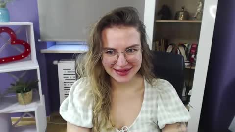 Z O E Y online show from December 2024 10:34:01 AM