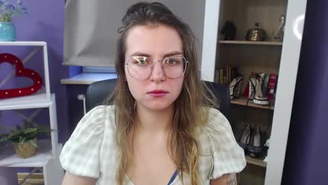 Z O E Y online show from January 2025 08:45:02 AM