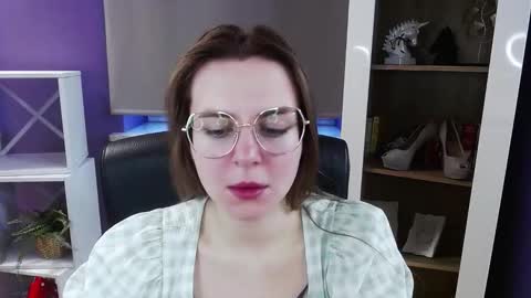 Z O E Y online show from March 2026 05:35:01 AM