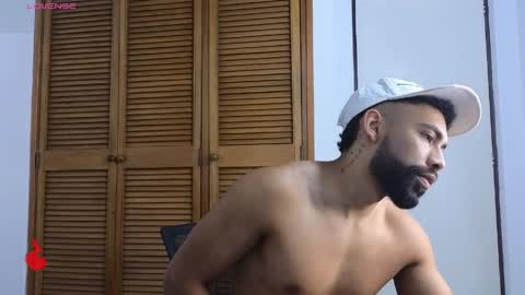 blade_miller_ online show from May 2026 06:09:01 PM