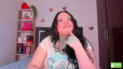 Snapshot of blair_curvy chatting on July 2026 01:43:02 PM Blair online show from July 2026 01:43:02 PM