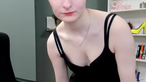 Blair online show from October 2025 06:42:02 AM