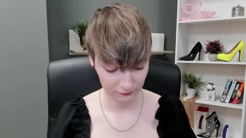 Blair online show from October 2025 07:21:02 AM