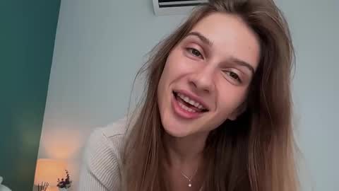 Snapshot of blair_foxxxy chatting on November 2025 04:02:02 AM Blair online show from November 2025 04:02:02 AM