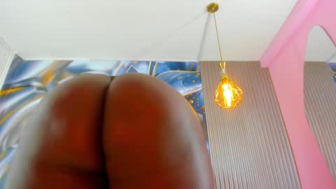 Snapshot of blaisysmith chatting on March 2025 06:18:01 PM Blaisysmith online show from March 2025 06:18:01 PM