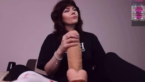 Britney online show from November 2025 11:54:01 AM