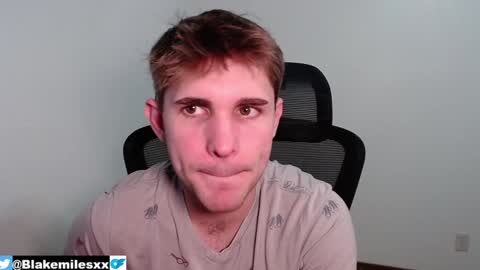 Snapshot of blakemiles2 chatting on February 2025 03:54:02 AM Blake Miles online show from February 2025 03:54:02 AM