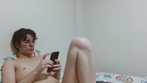 Snapshot of blakeshatter chatting on December 2024 12:46:01 AM blakeshatter online show from December 2024 12:46:01 AM