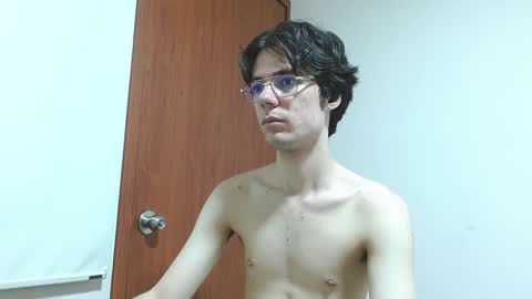 Snapshot of blakeshatter chatting on January 2025 04:48:02 PM blakeshatter online show from January 2025 04:48:02 PM