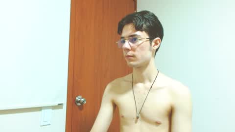 Snapshot of blakeshatter chatting on January 2025 08:07:02 PM blakeshatter online show from January 2025 08:07:02 PM