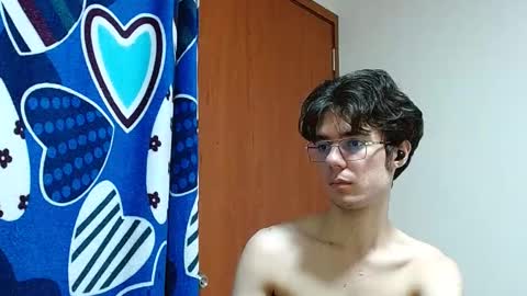 Snapshot of blakeshatter chatting on March 2025 06:50:01 PM blakeshatter online show from March 2025 06:50:01 PM