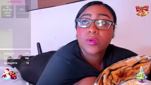 Snapshot of blakmillerrgilson chatting on December 2024 11:24:01 PM blak miller online show from December 2024 11:24:01 PM