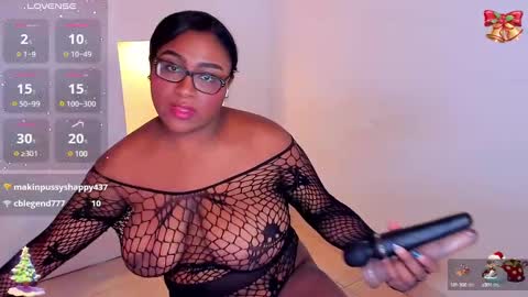 Snapshot of blakmillerrgilson chatting on December 2024 11:13:02 PM blak miller online show from December 2024 11:13:02 PM