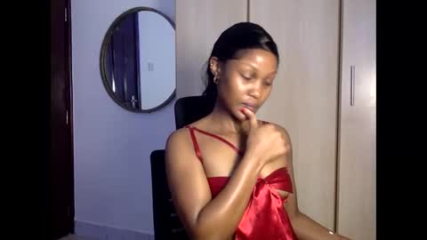 Hot ronn online show from November 2025 04:16:01 PM