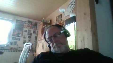 blindsurfer780299 online show from February 2026 02:04:02 PM