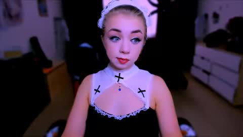 Snapshot of blinkofeyess chatting on November 2025 09:11:02 AM Nicole online show from November 2025 09:11:02 AM