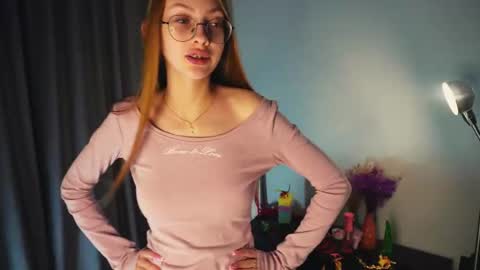 Snapshot of blissence chatting on November 2025 03:24:01 PM LiLy online show from November 2025 03:24:01 PM