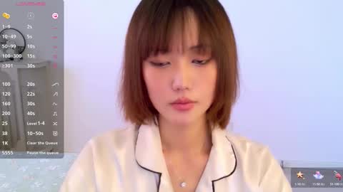 YoYo online show from September 2025 04:45:01 AM