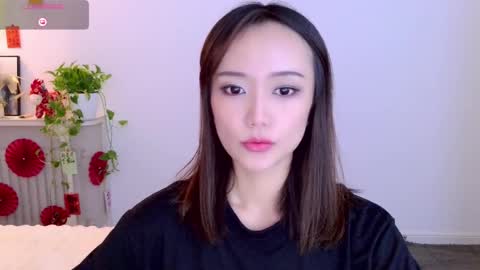 YoYo online show from April 2026 04:37:02 PM