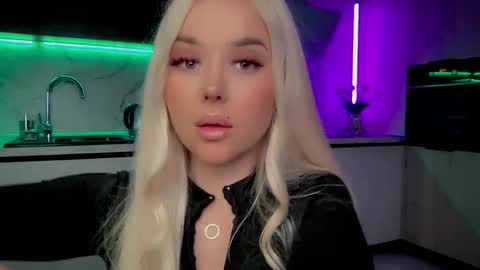 Lana online show from March 2025 09:18:01 AM