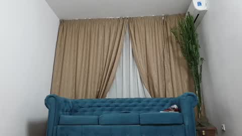 Andreas online show from December 2024 10:25:02 PM