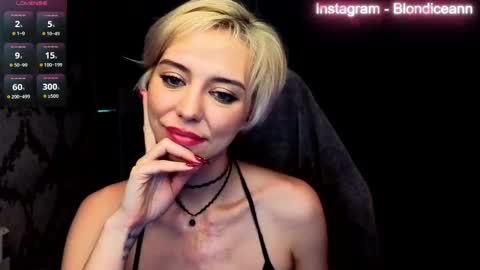 Snapshot of blond_ice_ann chatting on June 2026 06:52:02 AM blond_ice_ann online show from June 2026 06:52:02 AM