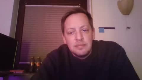 blonde32m online show from December 2024 04:51:01 PM