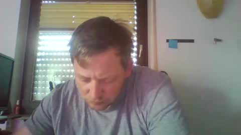 blonde32m online show from October 2025 11:55:02 AM