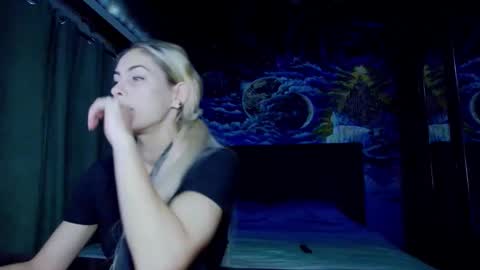 blonde4pasion online show from September 2025 07:36:01 PM