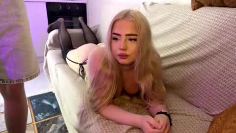 blonde8888 online show from June 2026 11:51:02 PM