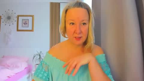 Nicole online show from January 2025 09:06:01 AM