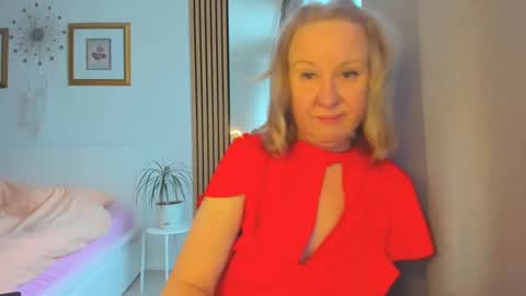 Nicole online show from February 2025 08:39:02 AM