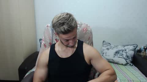 Snapshot of blondeagle chatting on October 2025 07:36:02 PM Mr Blond online show from October 2025 07:36:02 PM