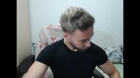 Snapshot of blondeagle chatting on October 2025 07:04:02 PM Mr Blond online show from October 2025 07:04:02 PM