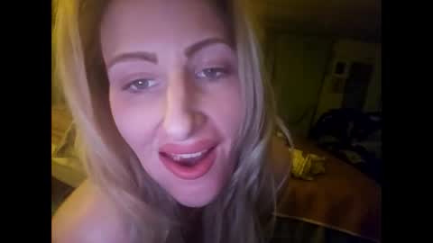 Gia  online show from January 2025 10:58:02 PM