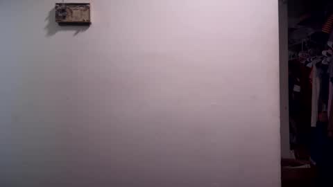 Snapshot of blondieblu89 chatting on January 2025 04:16:01 PM First Time College Boy online show from January 2025 04:16:01 PM