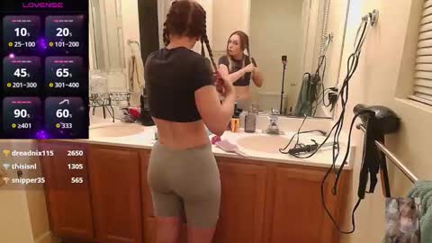 Bubbles online show from December 2025 02:53:01 AM