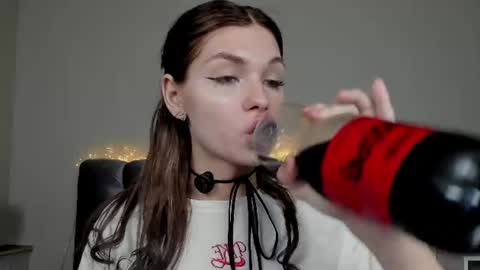 Snapshot of blondy_fina chatting on July 2026 04:37:02 AM blondy_fina online show from July 2026 04:37:02 AM