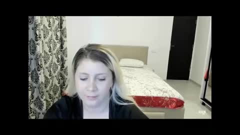 blondysarah online show from February 2026 02:36:01 PM