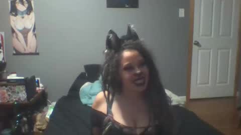 bloodmoonwolfie88 online show from September 2025 06:44:02 PM