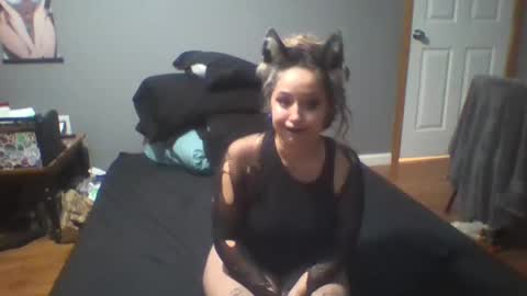 bloodmoonwolfie88 online show from September 2025 09:19:02 PM