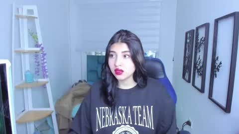 bloom_flower1 online show from December 2025 02:50:01 AM