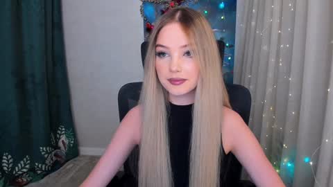 Snapshot of bloomingheart chatting on December 2024 09:01:01 PM Sophia online show from December 2024 09:01:01 PM