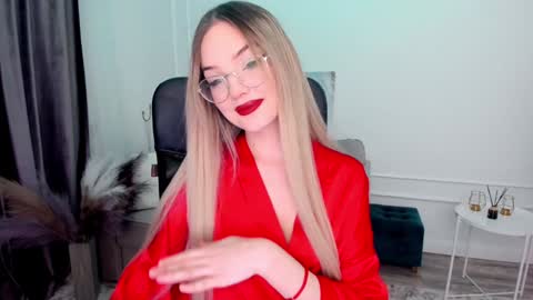 Snapshot of bloomingheart chatting on February 2025 08:03:01 PM Sophia online show from February 2025 08:03:01 PM