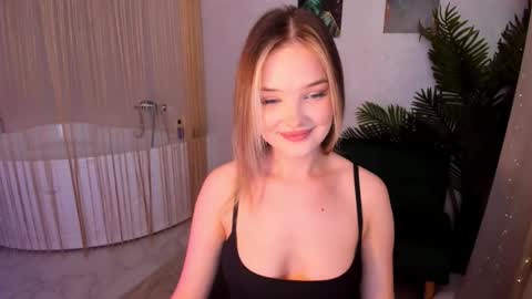 Snapshot of bloomingheart chatting on September 2025 06:41:02 PM Sophia online show from September 2025 06:41:02 PM
