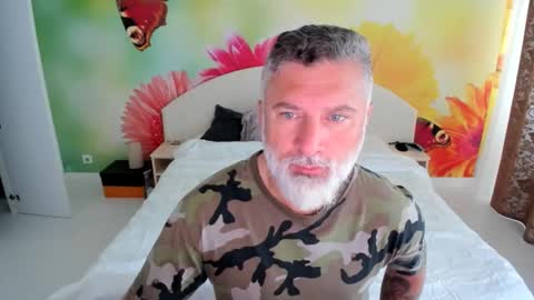 Nico online show from November 2025 06:23:01 AM